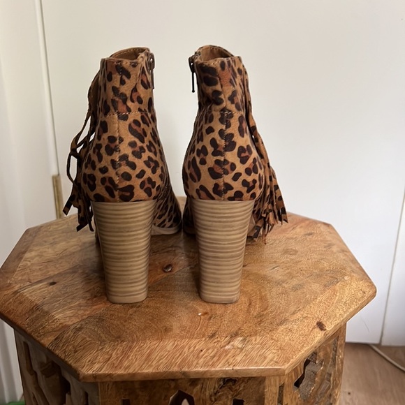Ariat | Leopard Fringe Peep Toe Heels - Picture 3 of 4